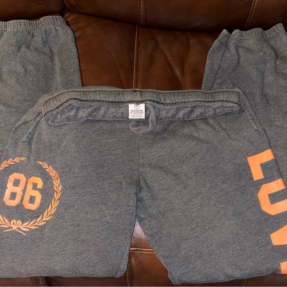 PINK Victoria's Secret Charcoal Gray/Orange Campus Fleece Sweatpants 💖 Size XS - Picture 4 of 12